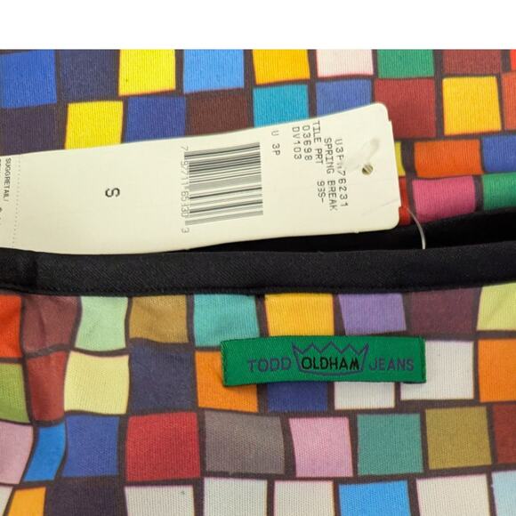 Todd Oldham 90s Rubik's Cube Print Skirt
~ Deadstock New with tags - Picture 5 of 8